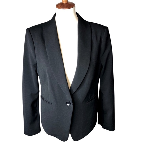 BCBG Max Azria Cropped Blazer Sz L One Button Black Officecore Minimalist Office - Picture 1 of 9